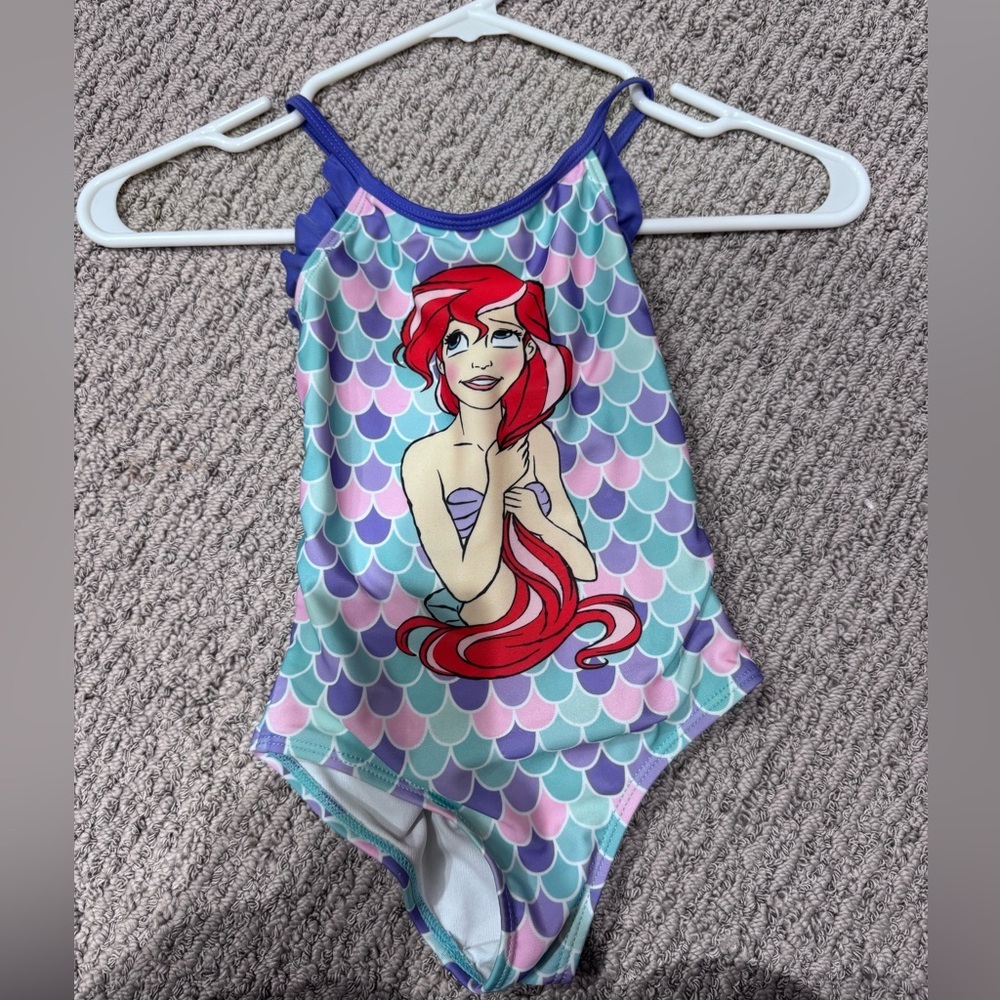 ☃️Disney Little Mermaid Swimsuit☃️